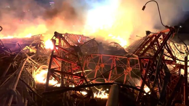 Helicopter Carrying 4 Crashes into Radio Tower in Houston, Resulting in Fatalities and Fiery Aftermath