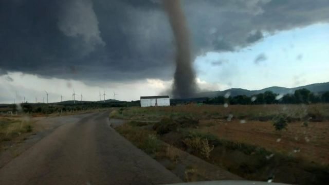 Kansas Under Tornado Watch Until 9 PM Officials Urge Residents to Stay Vigilant