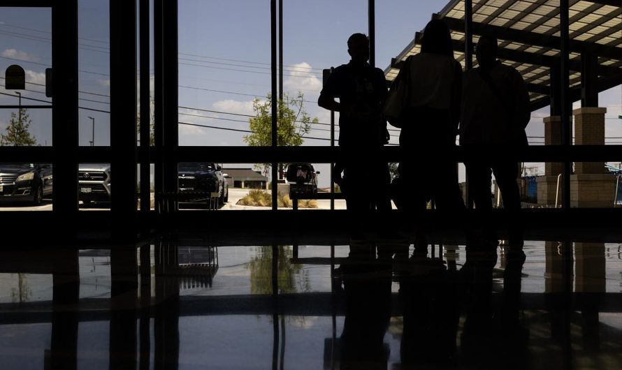 Fort Worth’s Las Vegas Trail gains access to medical care, other vital services