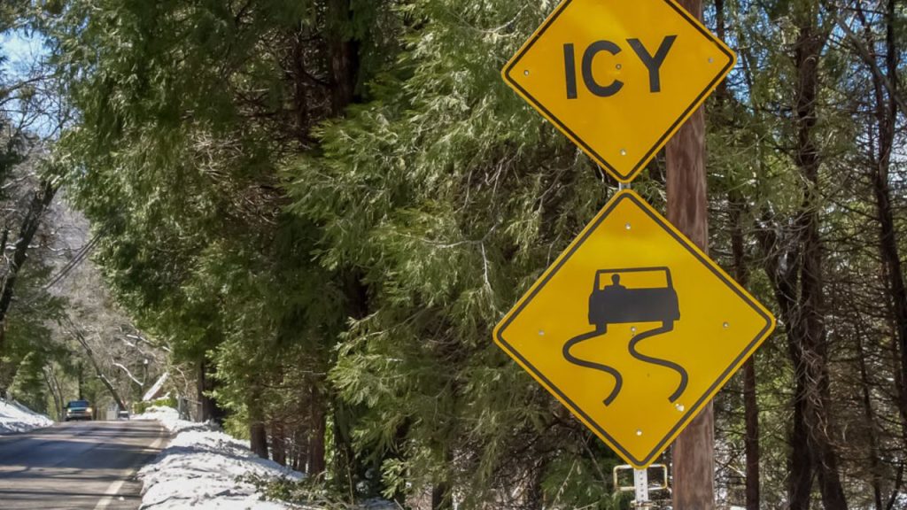 Alaska Faces Rare Weather Clash Winter Storm Warning and Heat Advisory Issued (1)