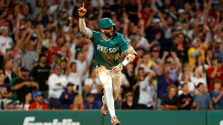 Red Sox’ Trevor Story notches walk-off hit to defeat Marlins in comeback fashion, 2-1