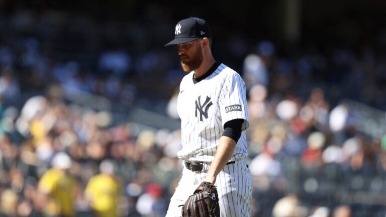 How New York media reacted to Yankees’ ’embarrassing’ 12-1 loss to Red Sox