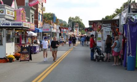 Bellville Street Fair 2025 Full Schedule, Admission Info, and Grandstand Events
