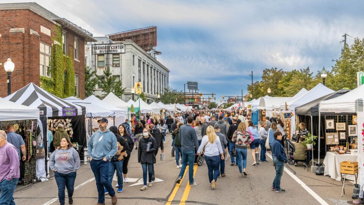 Ferndale Art Fair 2025 Full Schedule, Admission Info, and Grandstand Events and Highlights
