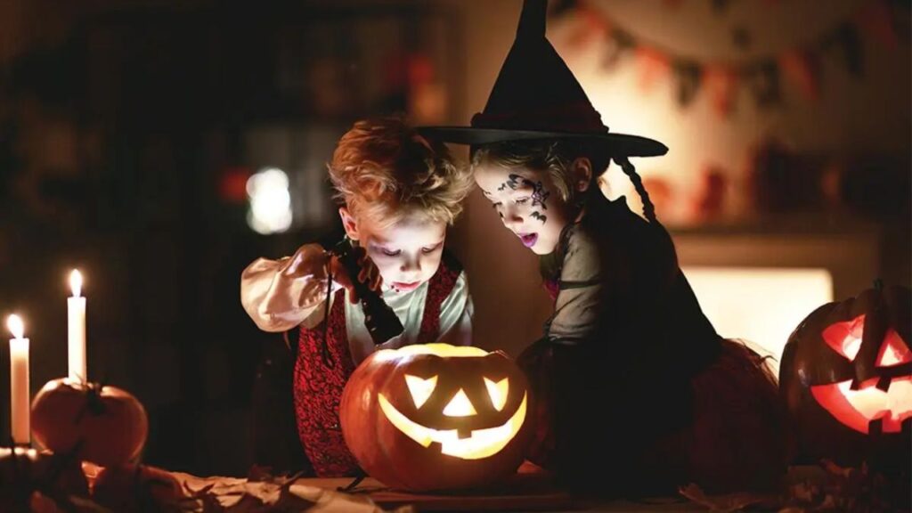 Spooky Halloween Quartermania 2025 Family Fun, Costumes, and Community Spirit in Lansing (1)