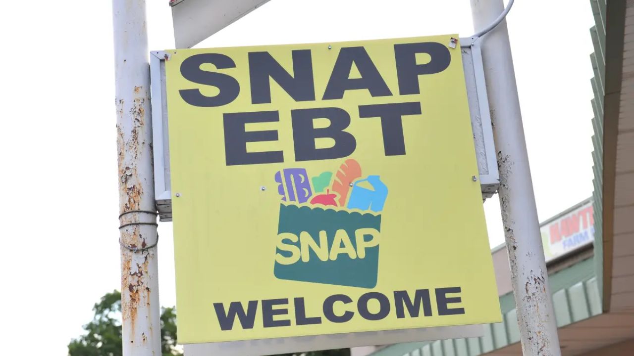 USDA Says SNAP Payments Will Halt Without Government Funding Deal