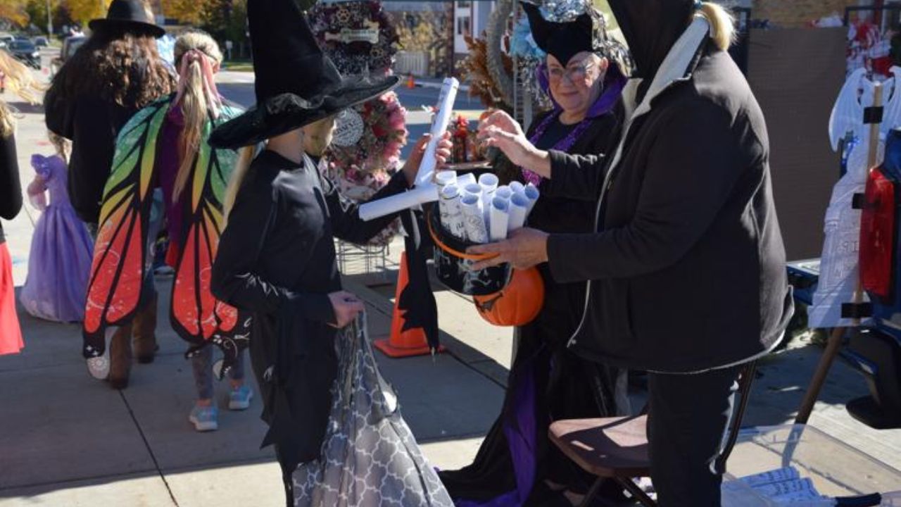 Waterloo Spooktacular Vendor Fair 2025 Full Schedule, Admission Info, and Vendor Highlights (1)