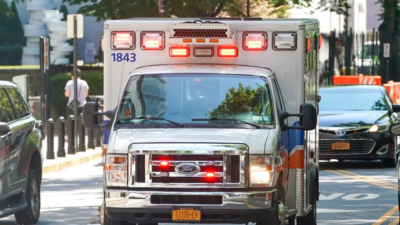 16-Year-Old Fatally Falls From Manhattan School Window, No Foul Play Suspected