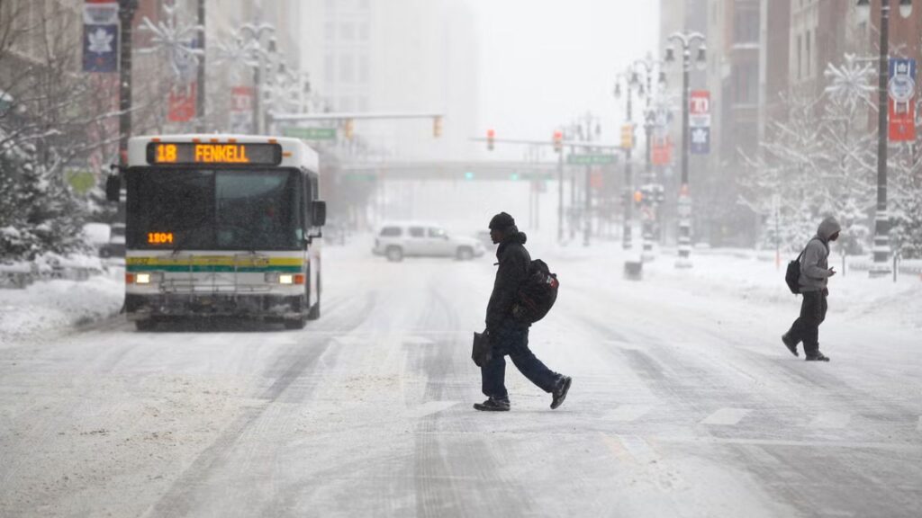 Chicago, Detroit, and Atlanta Brace for Early Winter as Arctic Blast ...