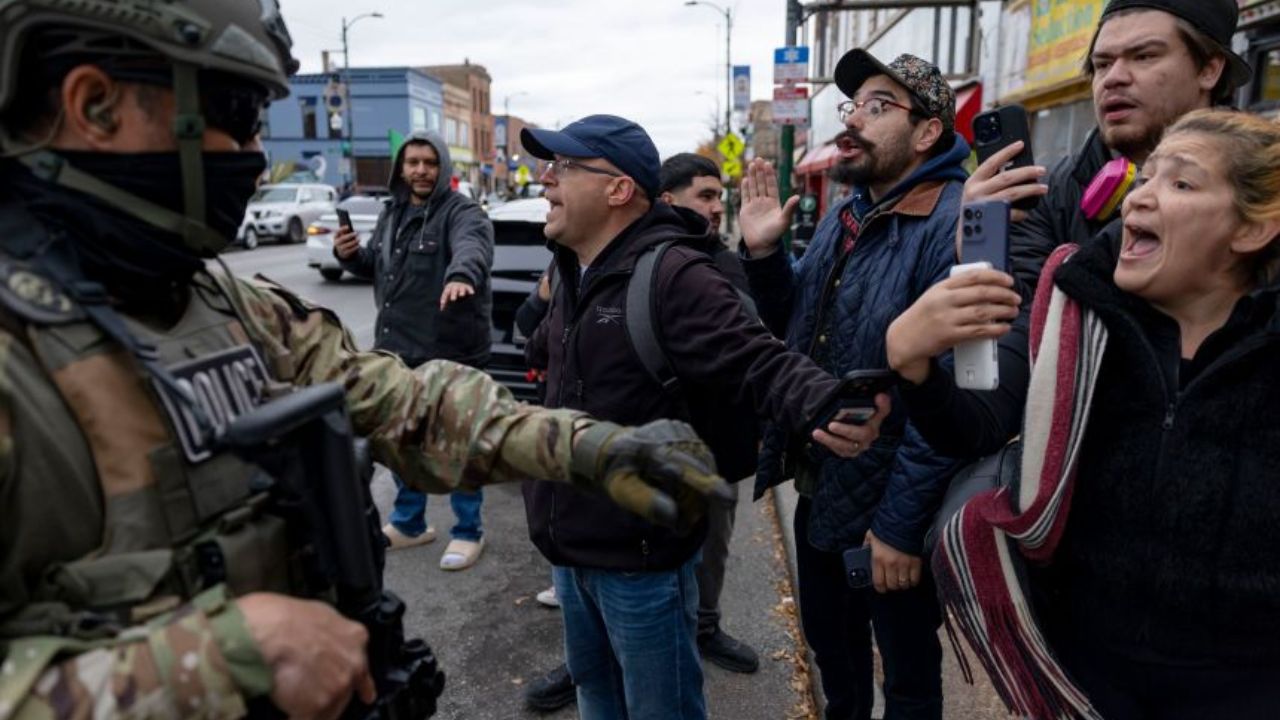 Mexican Migrant Arrested after Border Patrol Agents Targeted in Chicago Shooting During ICE Operation (1)