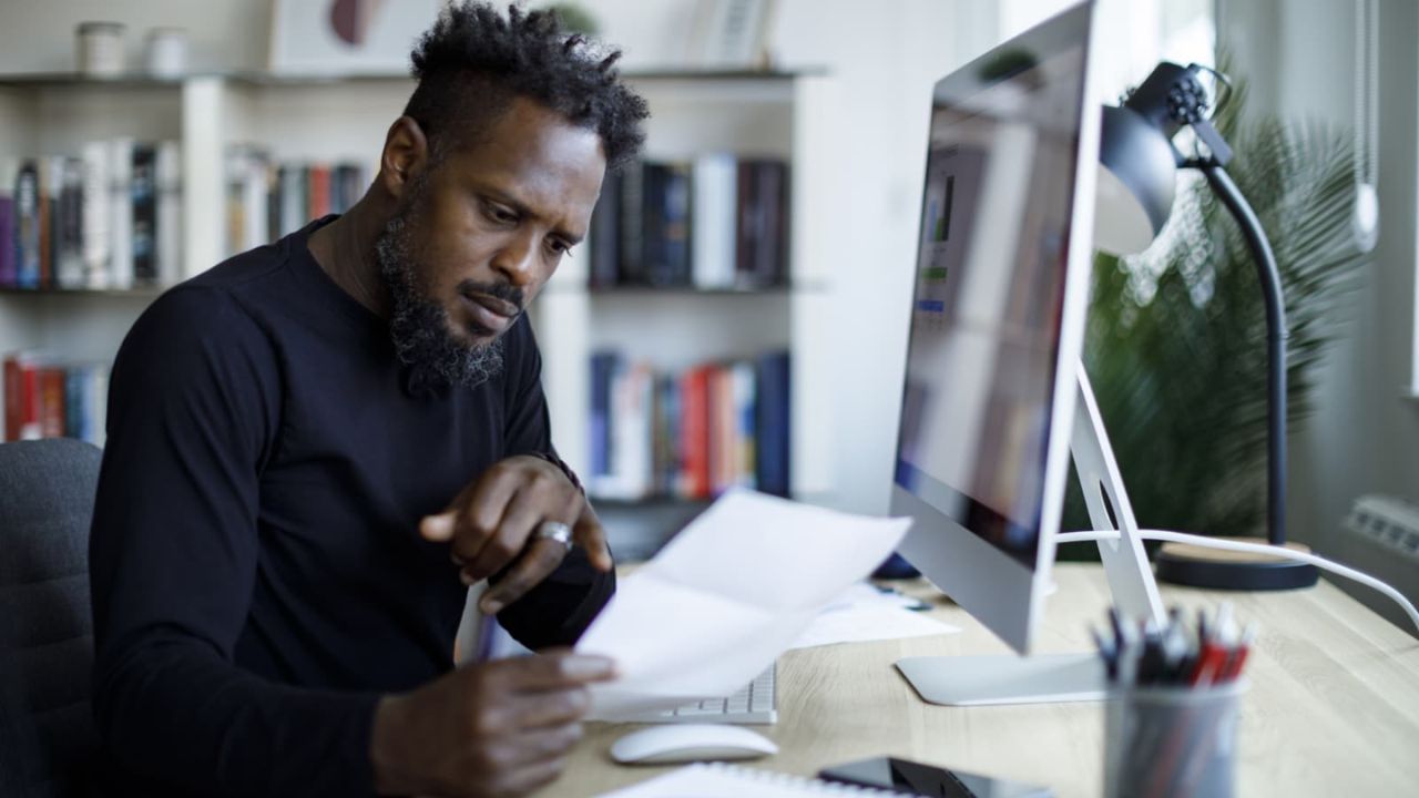 Senators Warn of Massive Tax Bills for Student Loan Borrowers as 2026 Deadline Nears