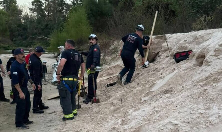 Texas Thanksgiving Outing Turns Frightening after 12-Year-Old Girl Becomes Buried in Sudden Sand Collapse