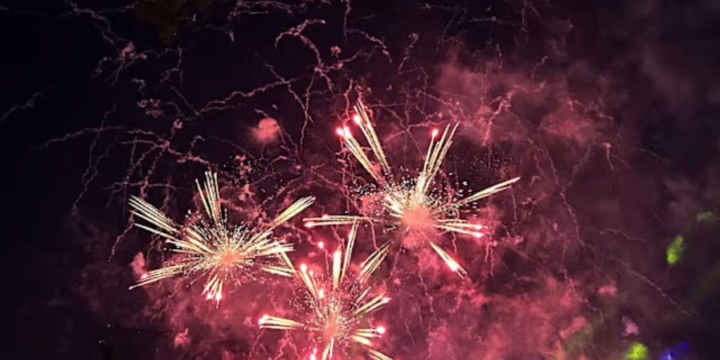 Celebrate NYE 2026 in Palm Bay Fireworks, Community Gatherings & Parties (1)
