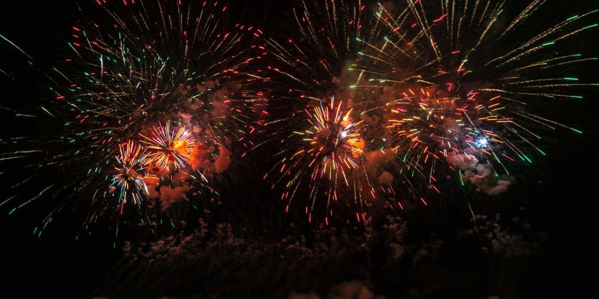 Celebrate New Year’s Eve in Oregon (2025) Fireworks, Parties, and Festivities