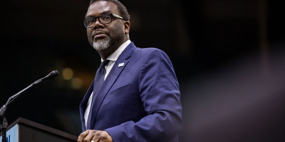 Chicago Mayor Revises Corporate Head Tax Amid Criticism from Republicans