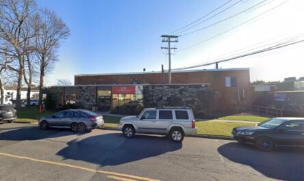 Long Island Worker Loses Three Fingertips in Freak Industrial Accident at Food-Packaging Plant