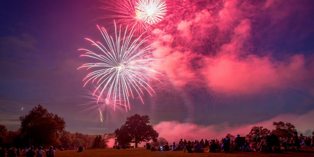 New Year Fireworks Baton Rogue 2025 Downtown Show Details, Viewing Areas, and Nearby Events