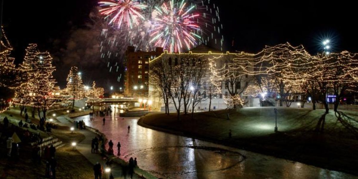 New Year Fireworks Omaha 2025 Details, Viewing Areas, and Nearby Events