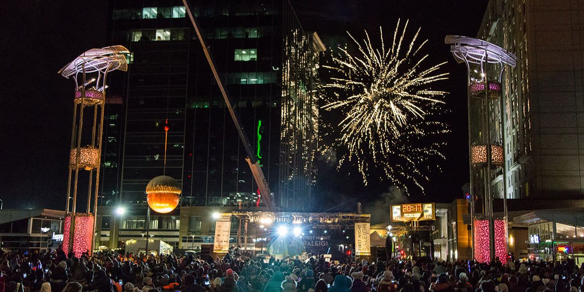 New Year Fireworks Raleigh 2025 Downtown Show Details, Viewing Areas, and Nearby Events