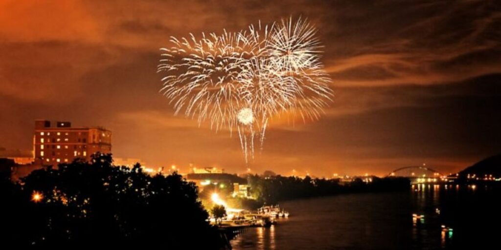 New Year's Celebration in Fayetteville Fireworks, Music & Community Gatherings