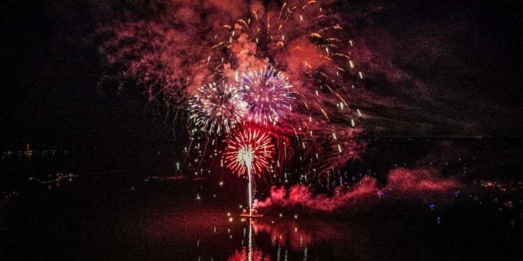 New Year’s Eve Fireworks Connecticut (2025) Full List of Places with Timings (1)