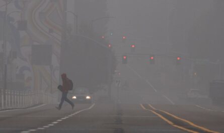 Oregon faces Unhealthy Air Pollution Levels Across Multiple Counties; Residents Urged to Stay Inside