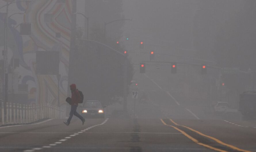 Oregon faces Unhealthy Air Pollution Levels Across Multiple Counties; Residents Urged to Stay Inside