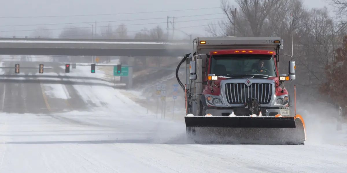 Forecasters Warn of Widespread Snow, Ice, and Power Outages as Major Winter Storm Approaches