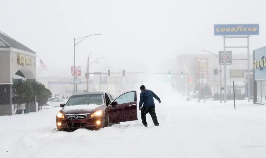 Historic Winter Storm Sweeps Across U.S., Bringing Snow, Ice, Power Outages, and Travel Chaos