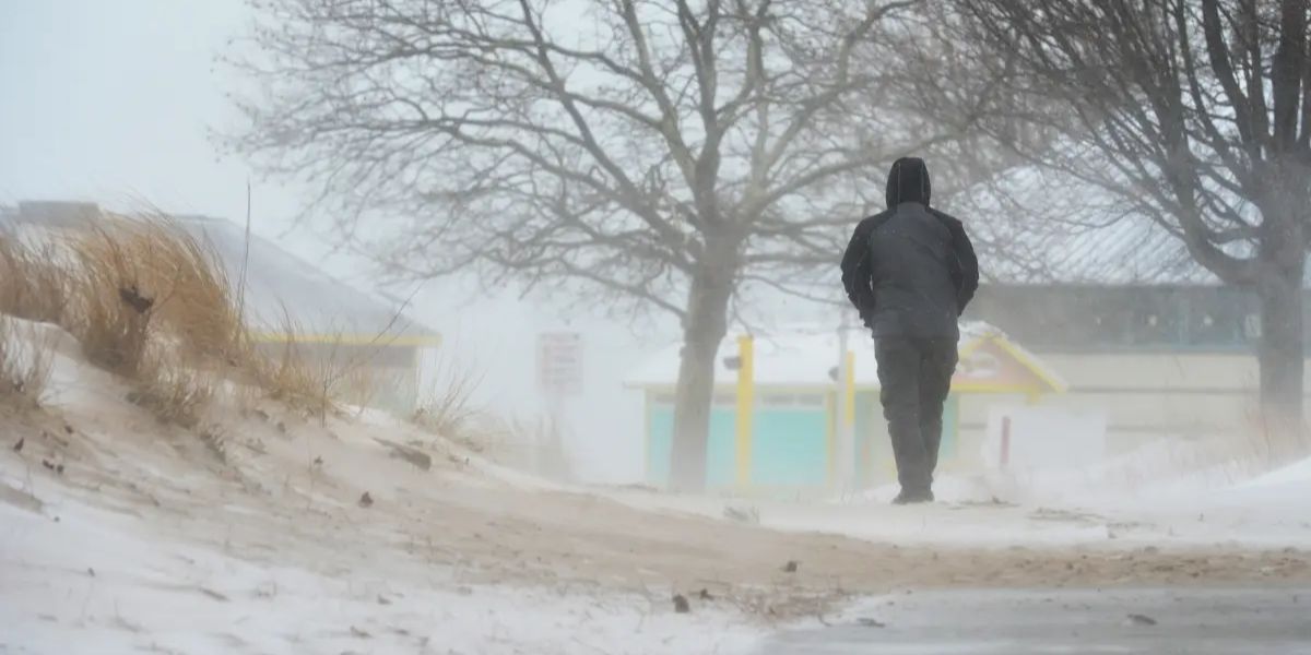 Light Snow Possible Along I-95 Corridor From Washington, D.C. to Boston Through Holiday Weekend