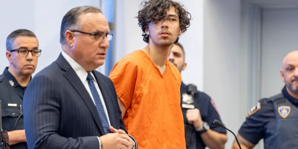 Staten Island Teen Accused of Beheading Mother’s Boyfriend to Pursue Insanity Defense, Lawyer Says