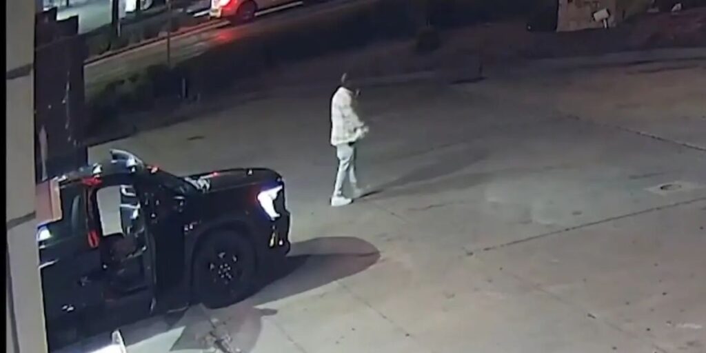 Texas Father Charged with Murder After Fatally Shooting Amazon Manager He Mistook for Daughter’s Kidnapper (1)