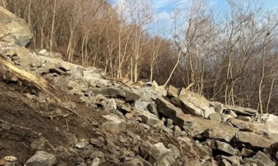 Trail Closed at Palisades Interstate Park Following Rockslide Over Hudson River