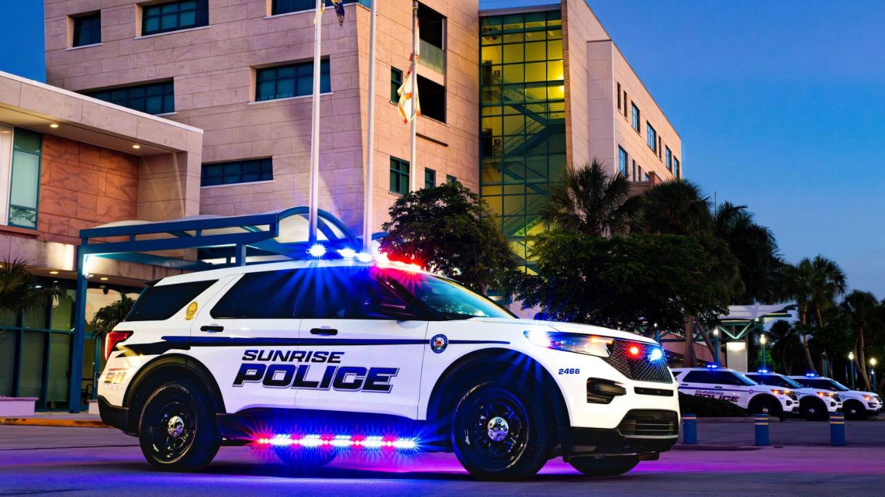 Florida Mother Accused of Leaving Young Children in Uber for Hours, Arrested on Neglect Charges