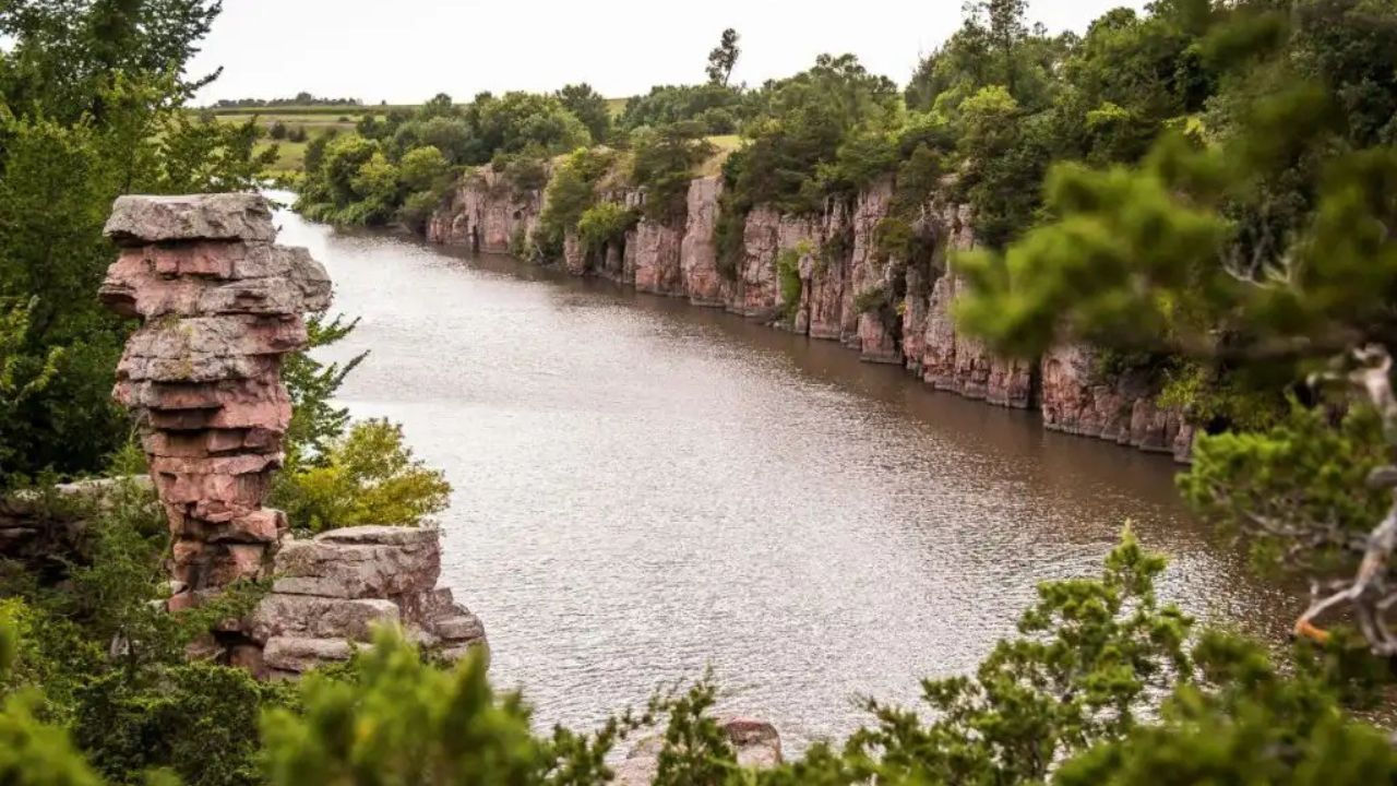 5 Stunning Natural Wonders in South Dakota You Need to Visit This Year