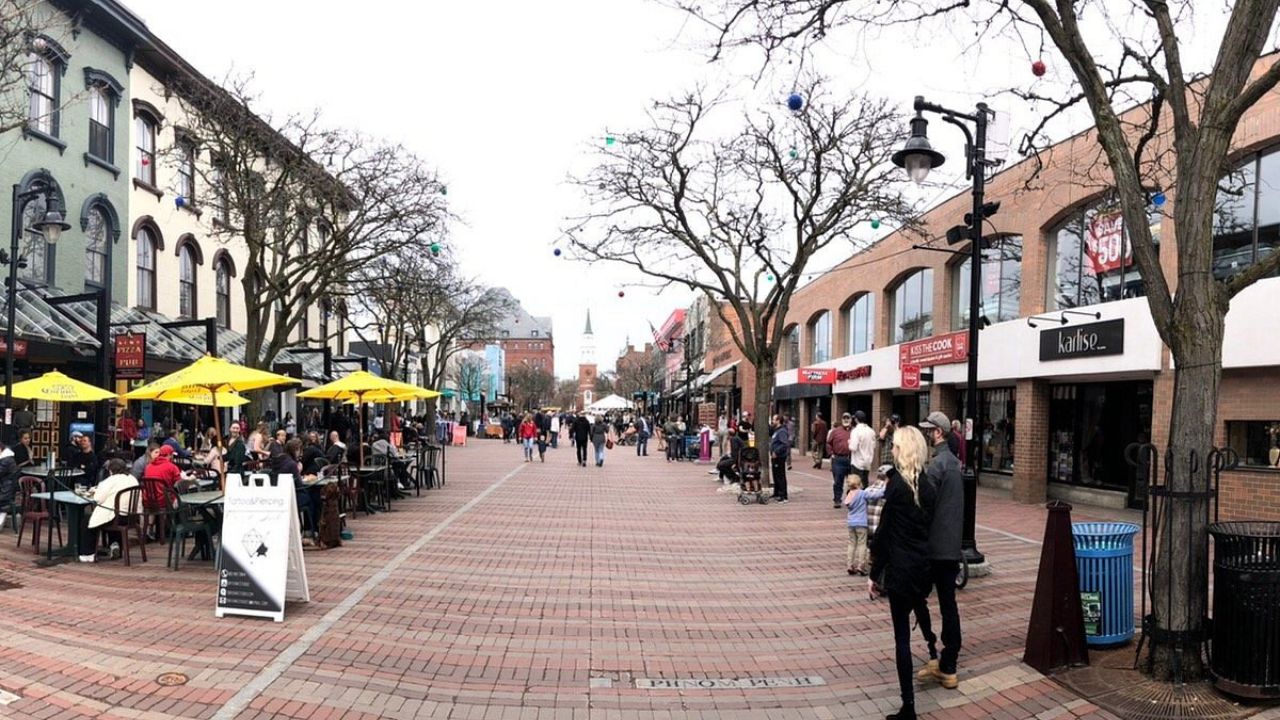 Burlington March Farmers Market Returns Vermont in 2026 With Fresh Produce, Local Foods and 20+ Vendors