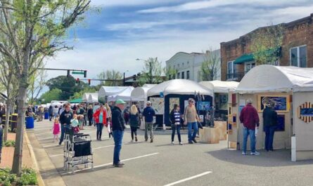 Fairhope Arts and Crafts Festival Returns in 2026 With 200+ Artists, Live Entertainment and Free Admission