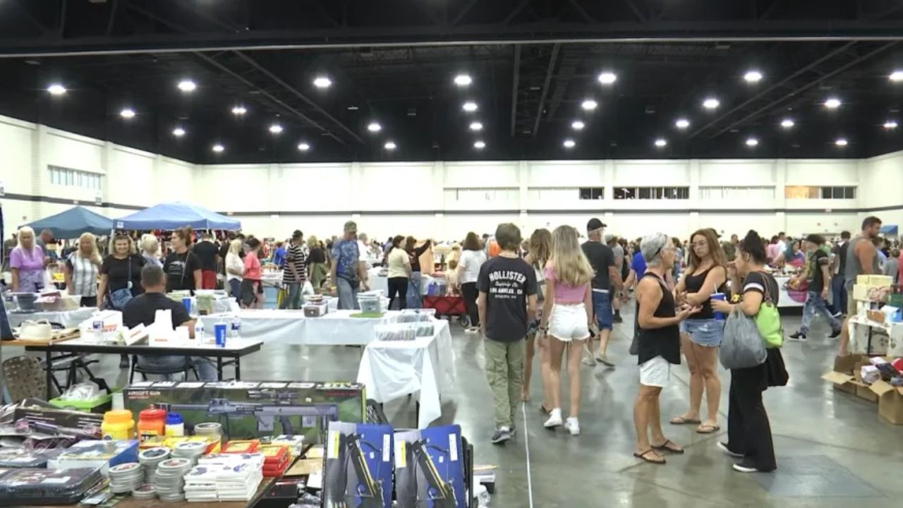 Mother of All Garage Sales Returns to Lincoln in 2026 With 300+ Booths, Bargain Deals and Unique Finds