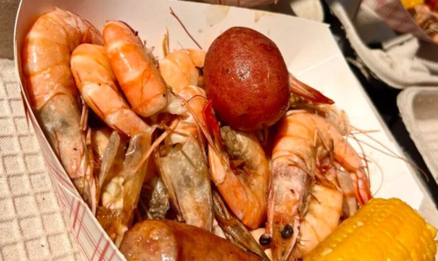 These Alabama Seafood Spots Look Simple — But the Food Is Incredible
