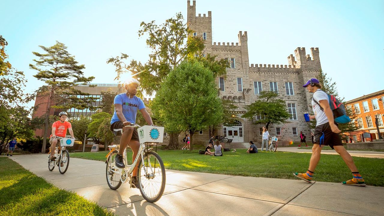Why Charleston Is Being Called the Best College Town in Illinois