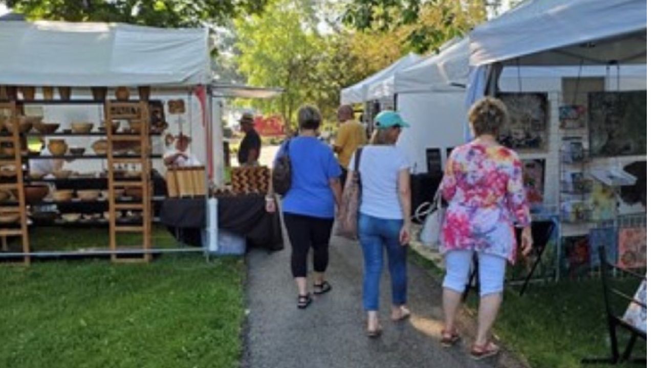 Oakwood Fine Arts Festival 2026 in Syracuse, IN: Dates, Artists, Music, and What to Expect