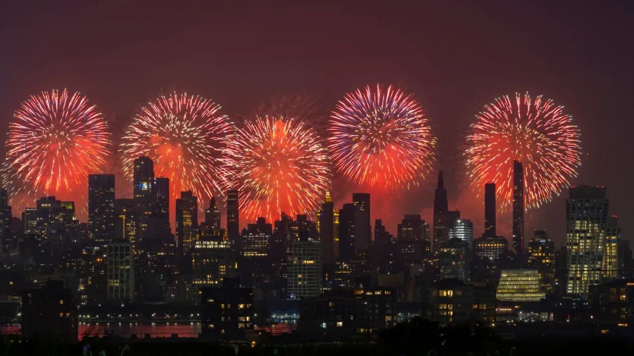 Mobile July 4 Fireworks 2026 Schedule, Event Timings, Parking, and Best Viewing Spots