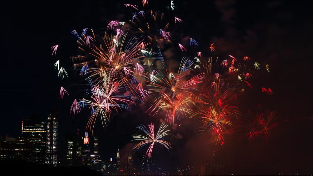 Salem July 4 Fireworks 2026 Schedule, Event Timings, Parking, and Best Viewing Spots