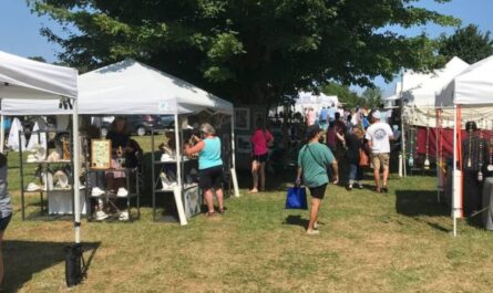 Brewster Arts and Craft Festival 2026 in Brewster, MA: Dates, Venue, Artisans, Food, and Event Details