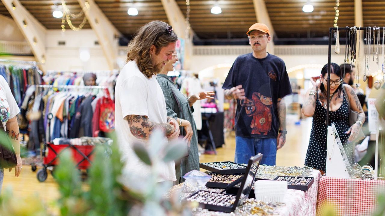 Saint Petersburg Summer Flea Market 2026 in Saint Petersburg, FL Date, Local Vendors, Vintage Finds, and Event Details