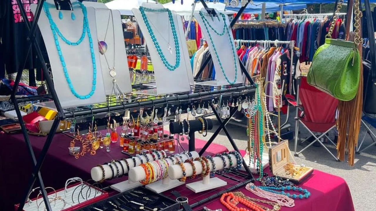 Fairfax Fall Flea Market 2026 in Fairfax, VA Date, Location, Shopping, Food Vendors, and Event Details