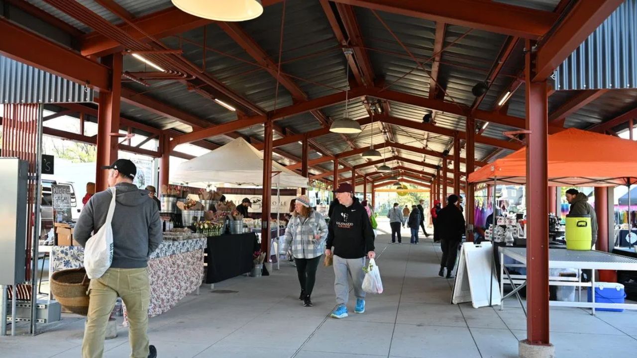 Kalamazoo Autumn Farmers Market 2026 in Kalamazoo, MI Date, Location, Live Music, Local Vendors, and Event Details