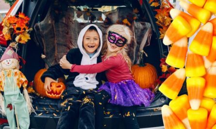 Mobile Trick-or-Treat Times 2026: Halloween Hours and Local Events