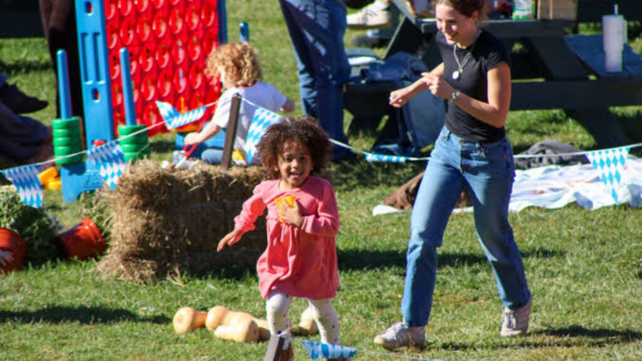 Franklin Lakes Autumn Outdoor Farmers and Artisan Market 2026 in Franklin Lakes, NJ Date, Hours, and What to Expect