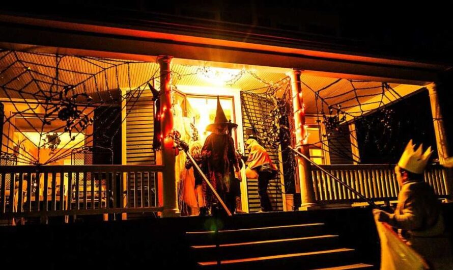 Halloween Events in Cedarburg, WI 2026: Date, Time, Pumpkin Walk, Ghost Tours and Trick-or-Treating